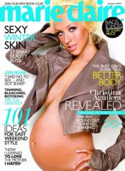 Christina Aguilera nue et enceinte