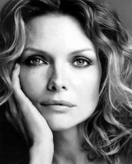 Pari de michelle Pfeiffer sur le mariage de George Clooney