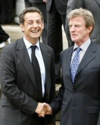 Kouchner : droitsde l'homme en Tunisie