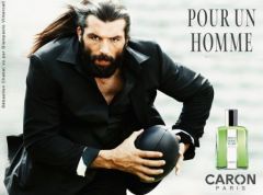 Chabal fait la pub du parfum Caron